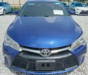Toyota Camry SE 4dr Sedan (2.5L 4cyl 6A) 2015 Blue