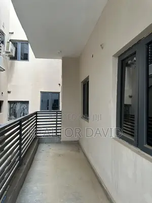 3bdrm Block of Flats in Roomeo Apartments, Kaura for sale