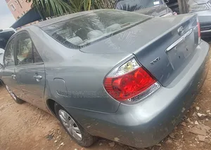 Toyota Camry 2006 Gray