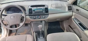 Toyota Camry 2006 Gray