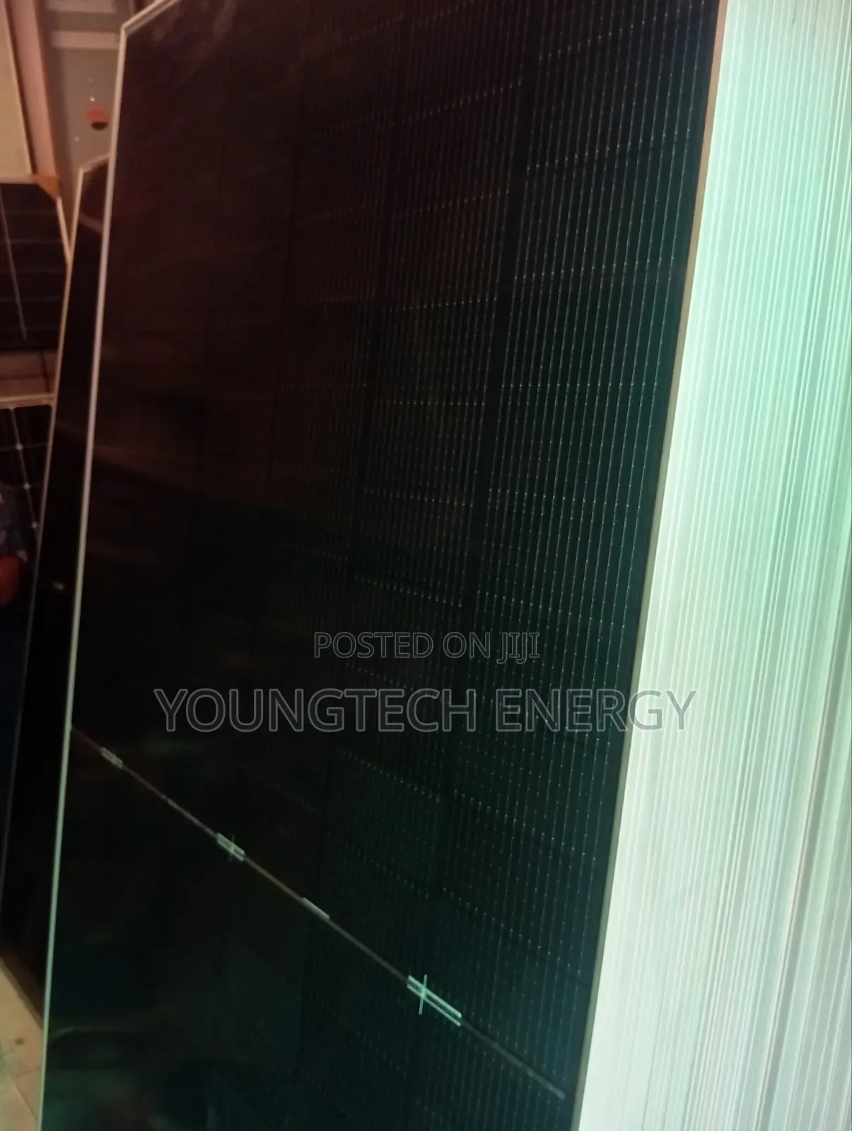 650w Jinko Solar Panel