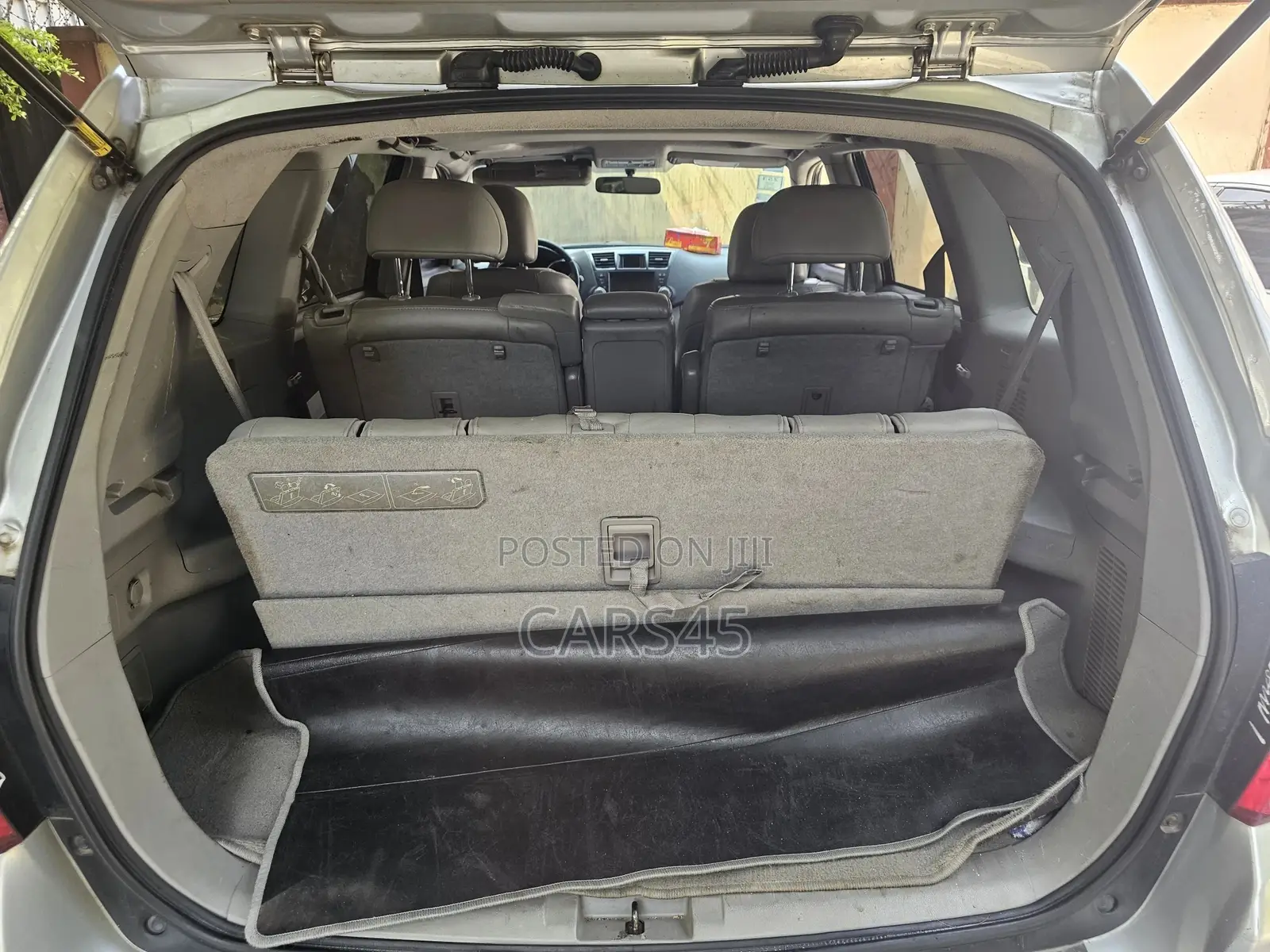 Toyota Highlander 2010 Silver
