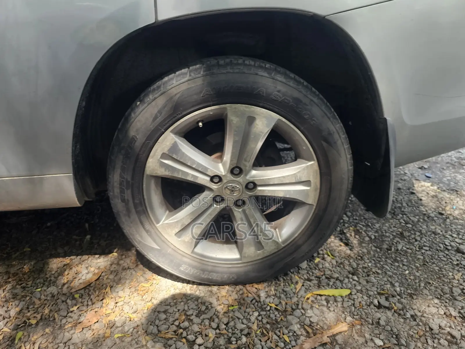 Toyota Highlander 2010 Silver