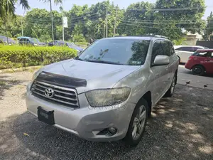 Toyota Highlander 2010 Silver