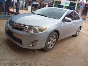 Toyota Camry 2014 Silver