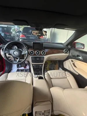 Mercedes-Benz GLA-Class 2017 Red