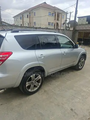 Toyota RAV4 2.5 Sport 2011 Silver