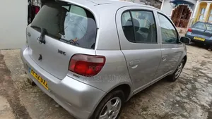 Toyota Yaris 2003 Silver