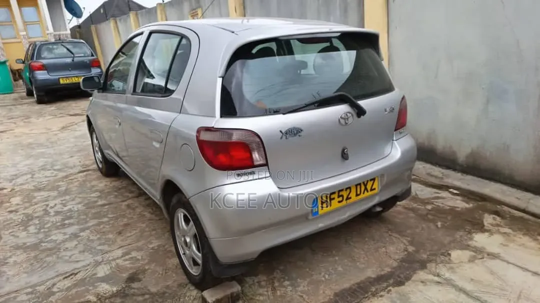 Toyota Yaris 2003 Silver