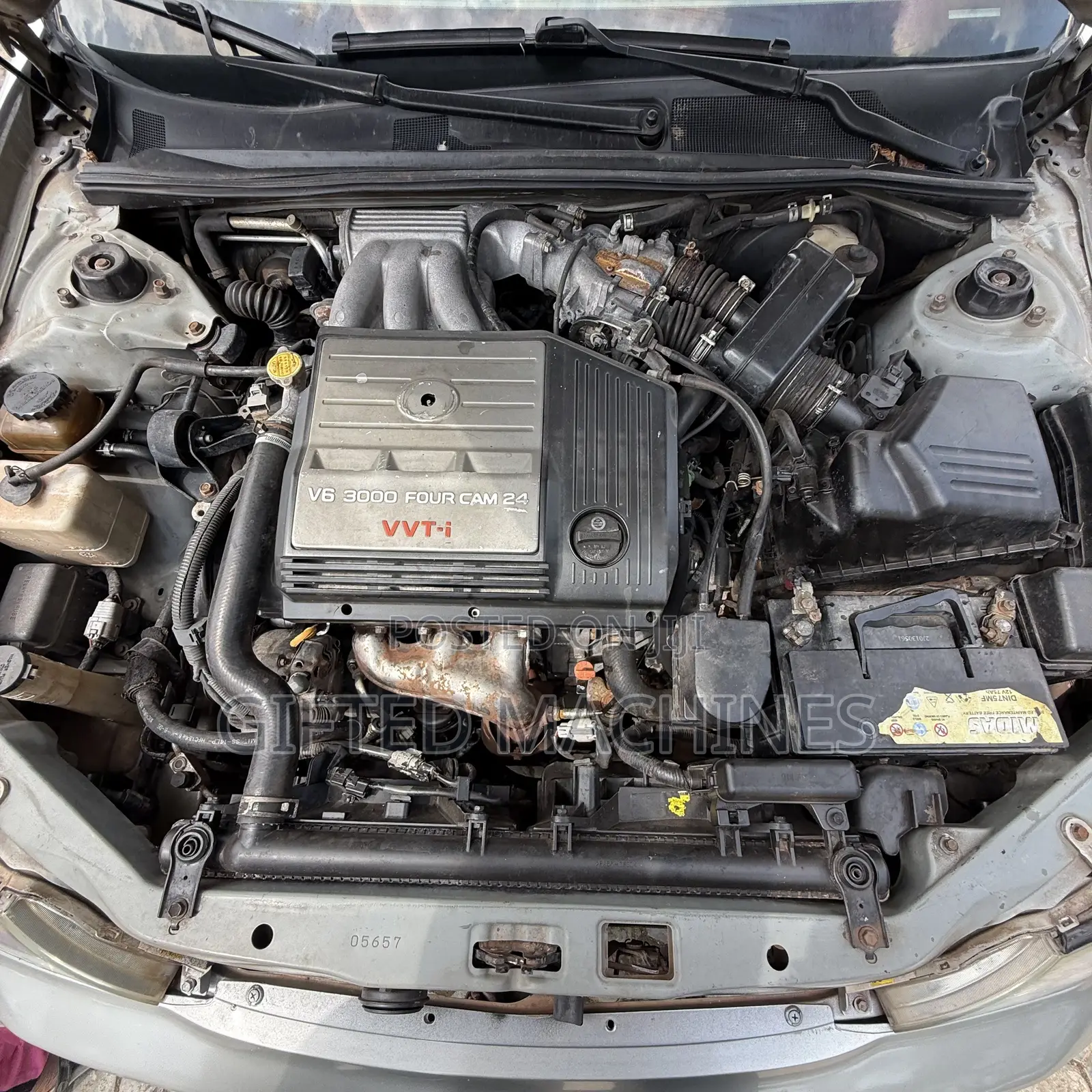 Toyota Avalon 2001 Silver