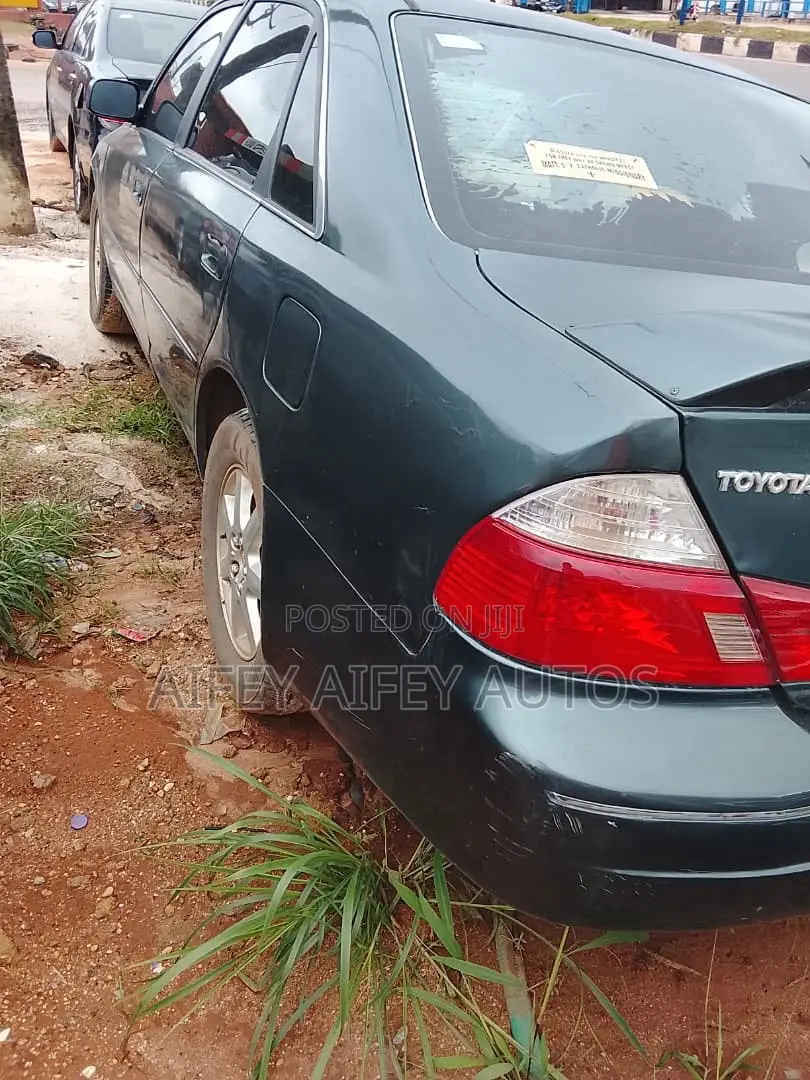 Toyota Avalon 2003 Black