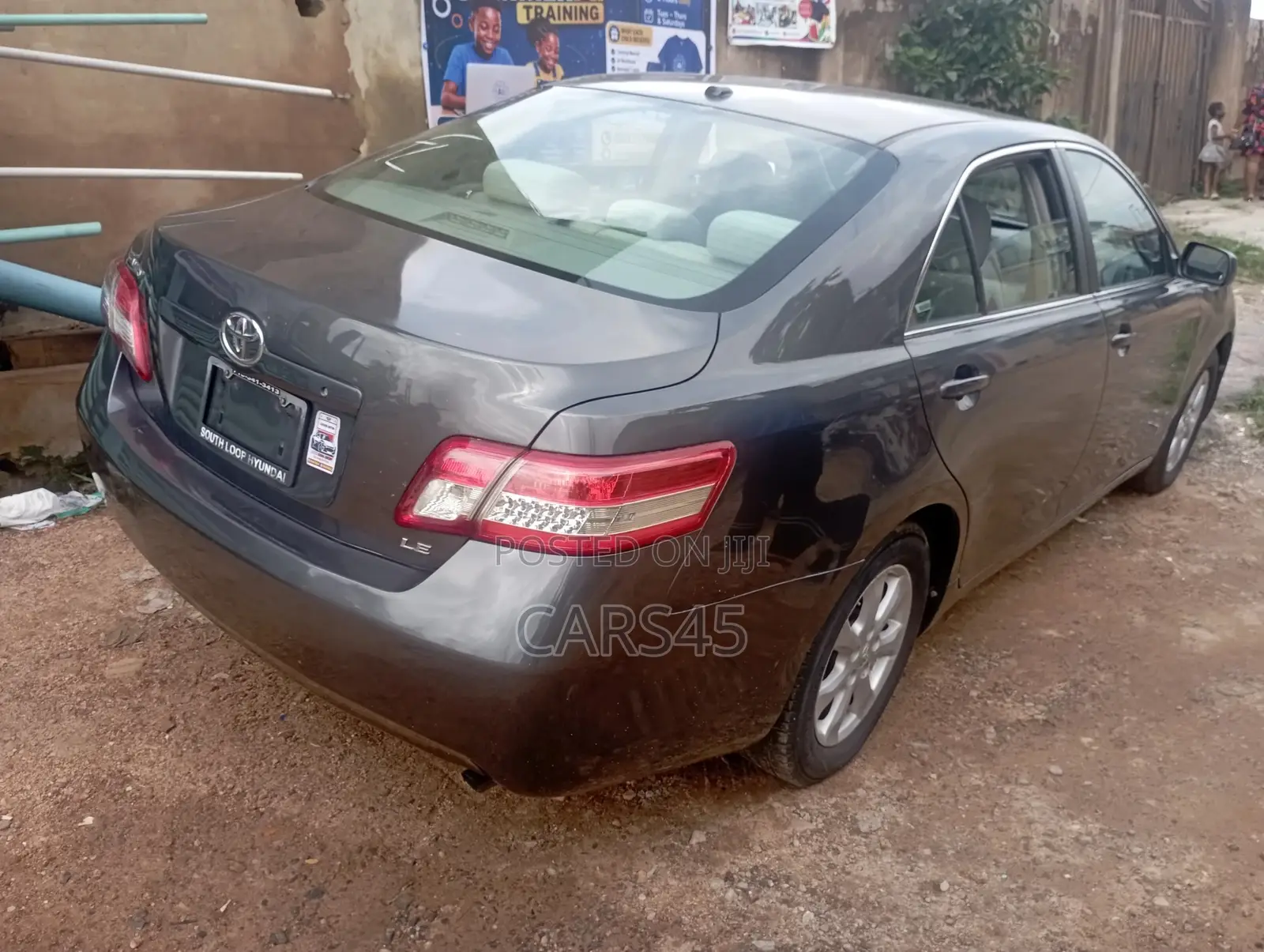 Toyota Camry 2011 Gray