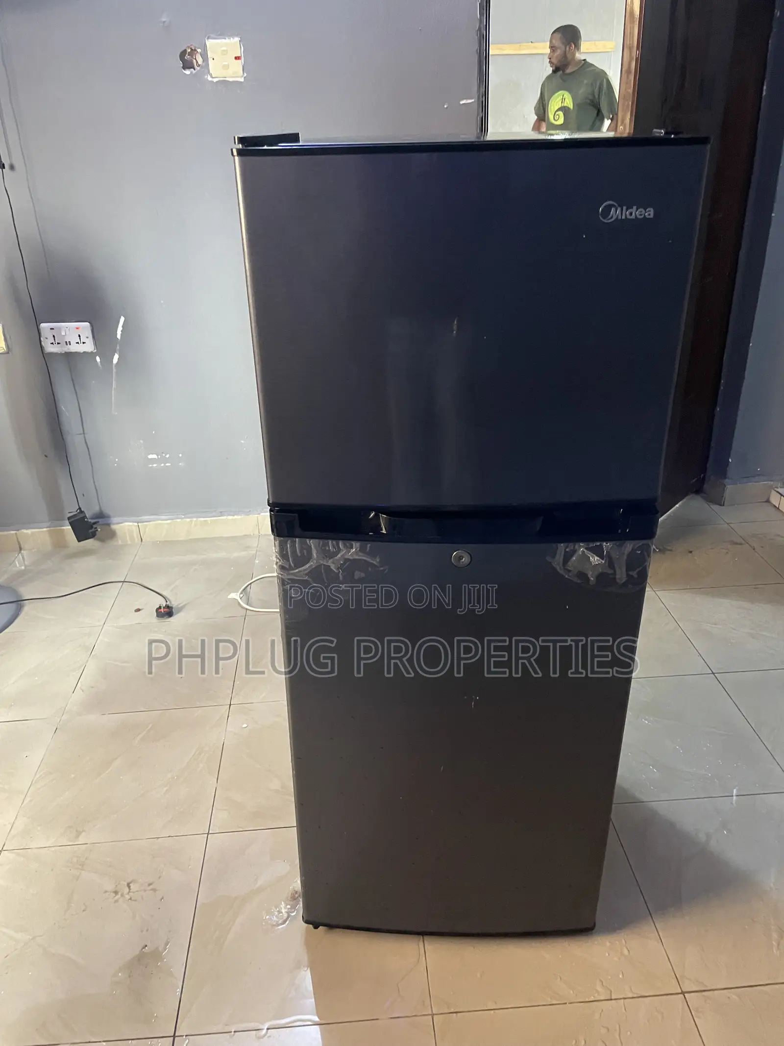 154L Midea Fridge