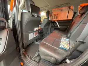 Toyota Land Cruiser Prado 2022 Black