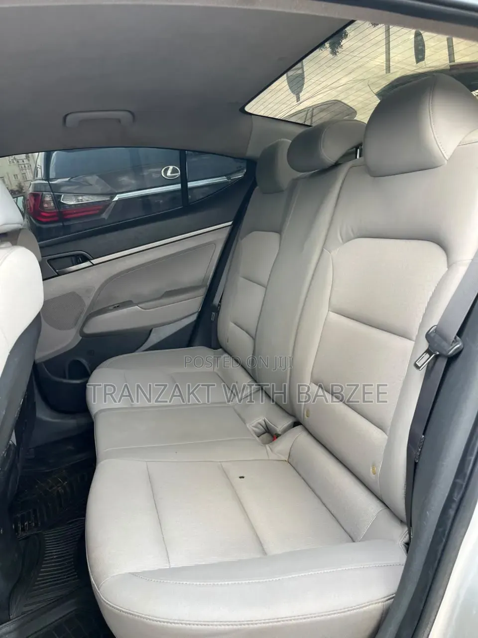 Hyundai Elantra 2017 Silver