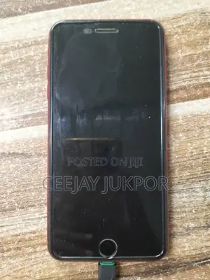 Apple iPhone 8 Plus 64 GB Red