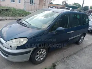 Peugeot 807 2001 Blue
