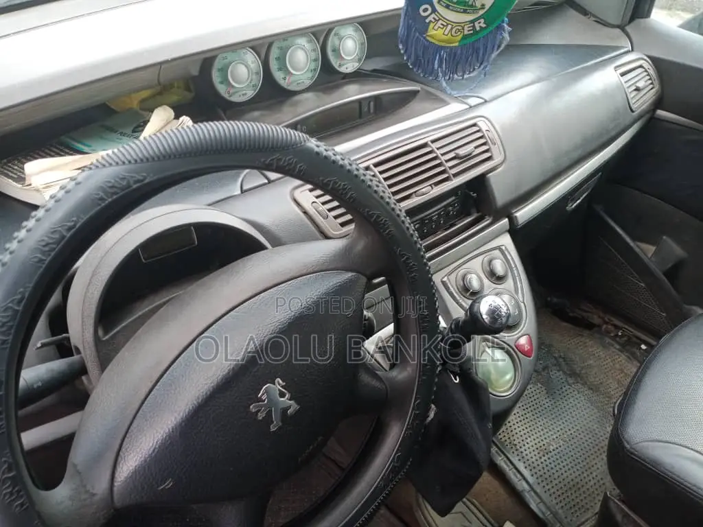Peugeot 807 2001 Blue