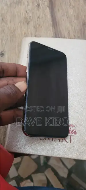 New Apple iPhone 11 Pro 64 GB Gold