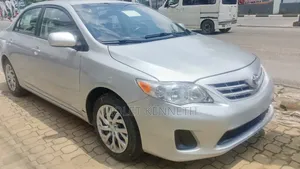 Toyota Corolla 2013 Silver