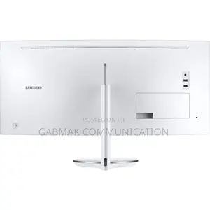 Samsung QLED Thunderbolt 3 “CJ79”