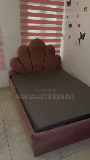 Bed-Frame and Mattress