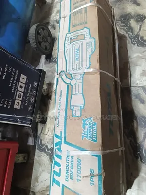 Total Demolition Breaker 1700W