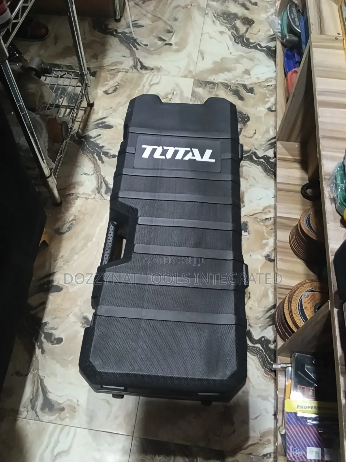 Total Demolition Breaker 1700W