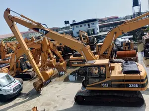 Caterpillar 320BL Excavator Long Boom