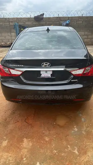 Hyundai Sonata Limited Sedan FWD (2.4L 4cyl 6A) 2012 Black