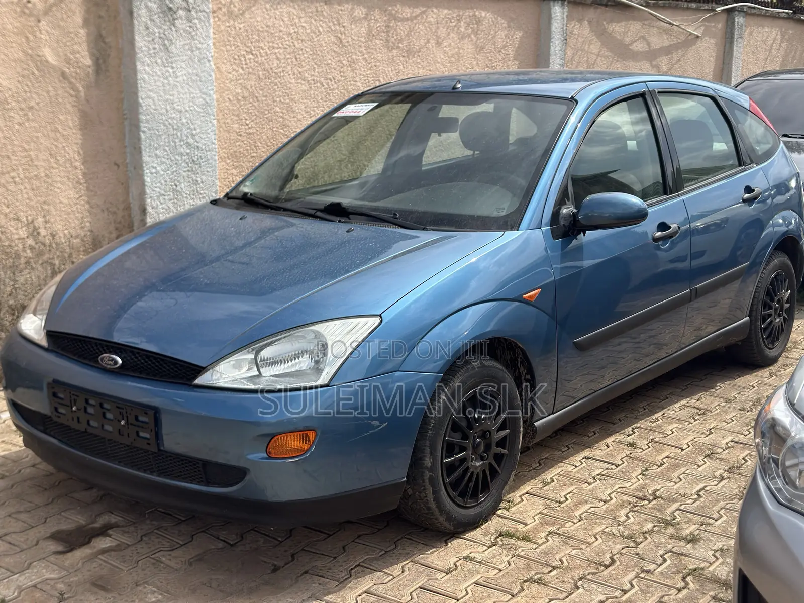 Ford Focus 2000 Blue