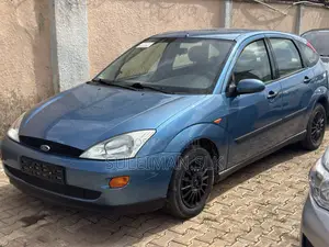 Ford Focus 2000 Blue