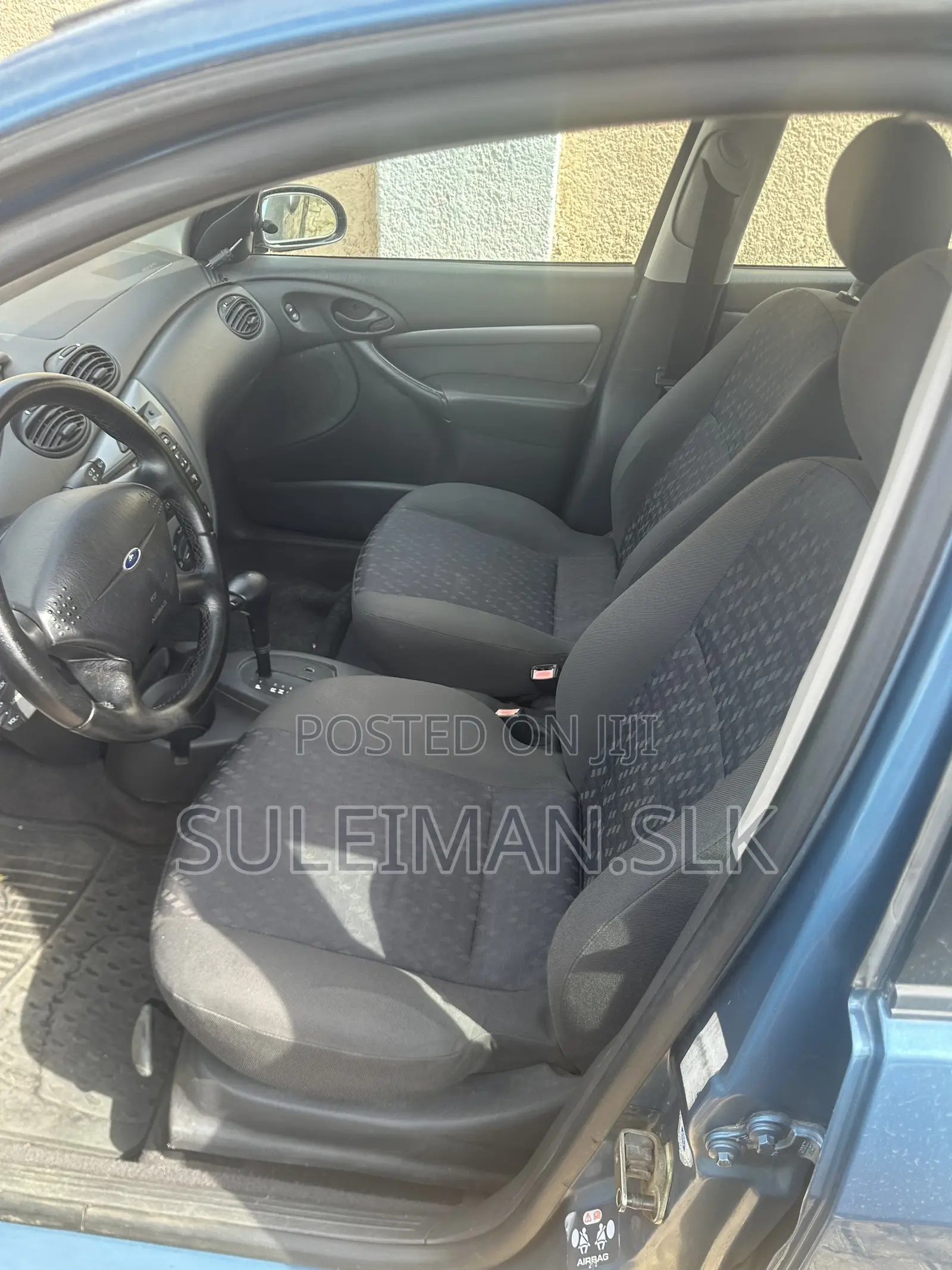 Ford Focus 2000 Blue