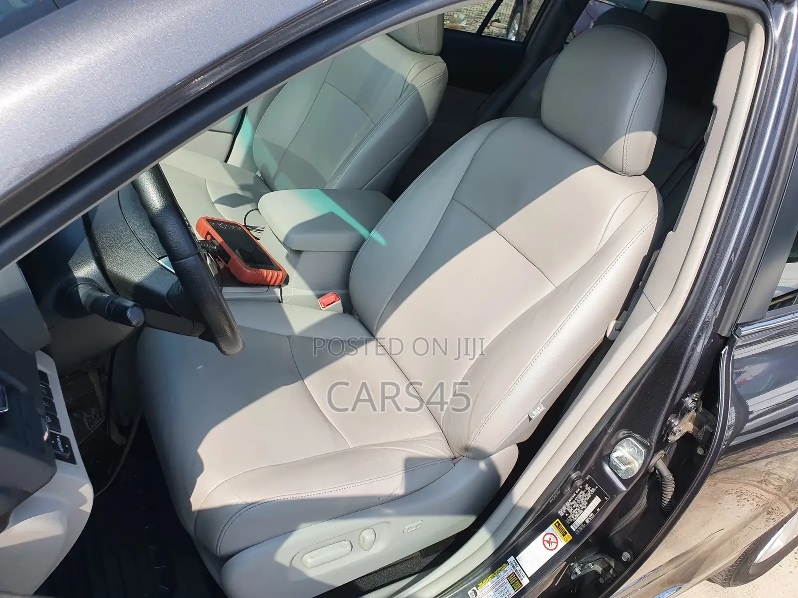 Toyota Highlander 2013 Gray