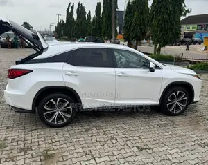 Lexus RX 350 FWD 2018 White