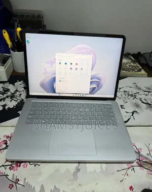 Laptop Microsoft Surface Laptop Studio 2 16GB Intel Core i7 SSD 512GB
