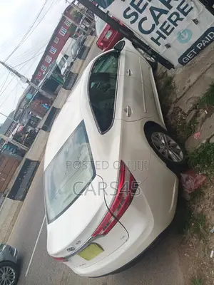 Toyota Avalon 2013 White