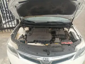 Toyota Avalon 2013 White