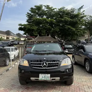 Mercedes-Benz M Class ML 350 AWD 4Matic (3.5L V6 7A) 2006 Black