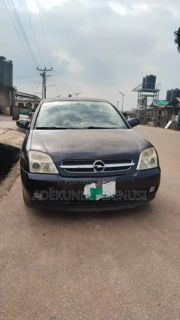Opel Vectra 2.2 2008 Black