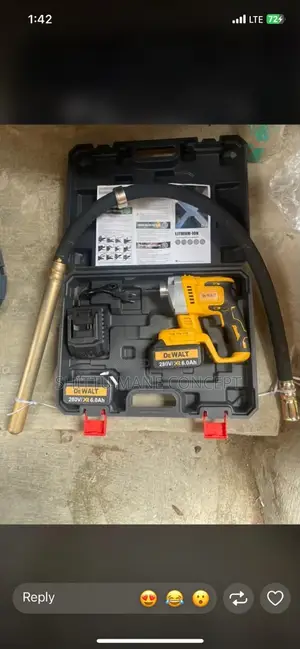 Concrete Vibrator Cordless Dewalt
