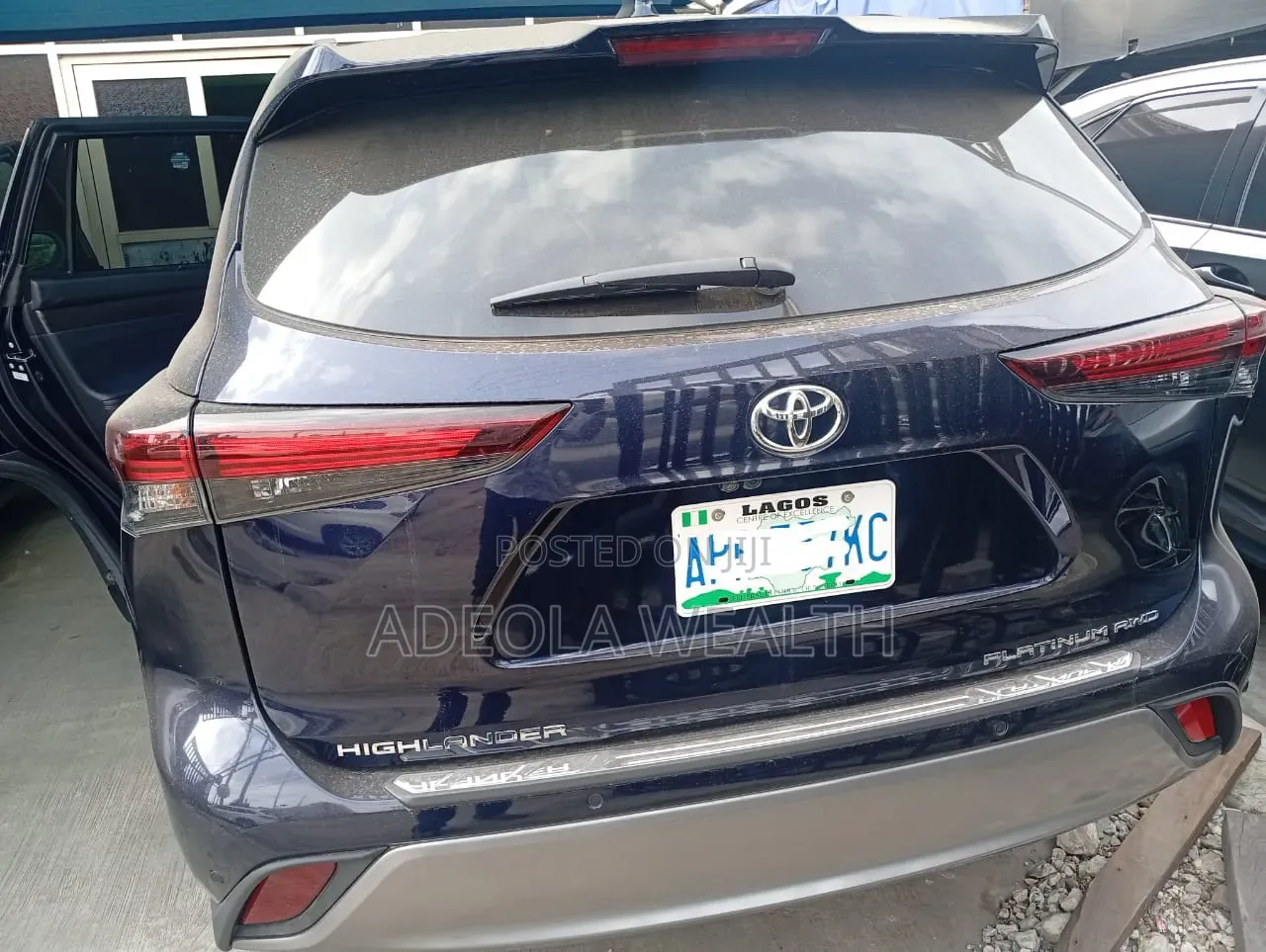 Toyota Highlander 2024 Blue