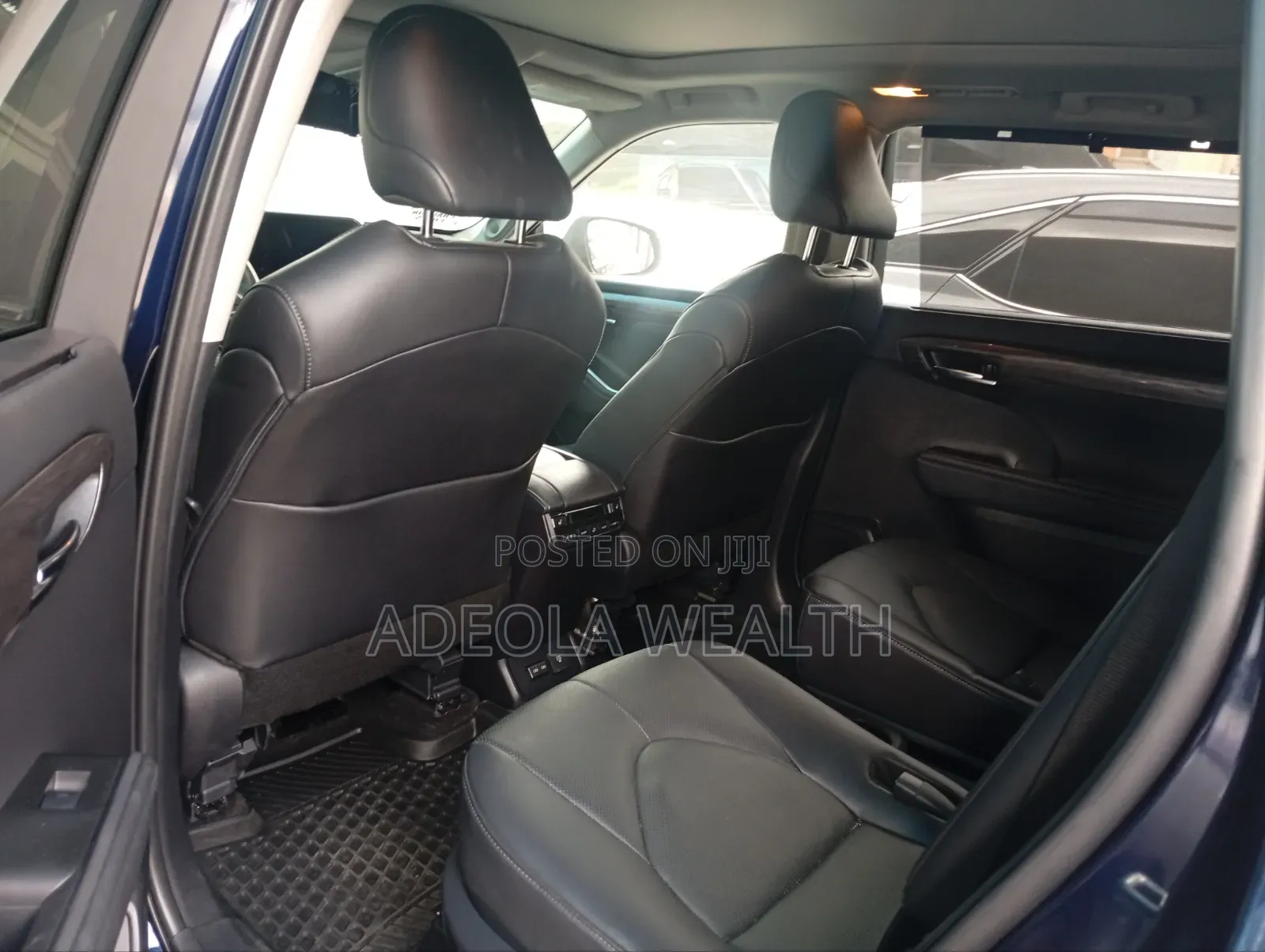 Toyota Highlander 2024 Blue