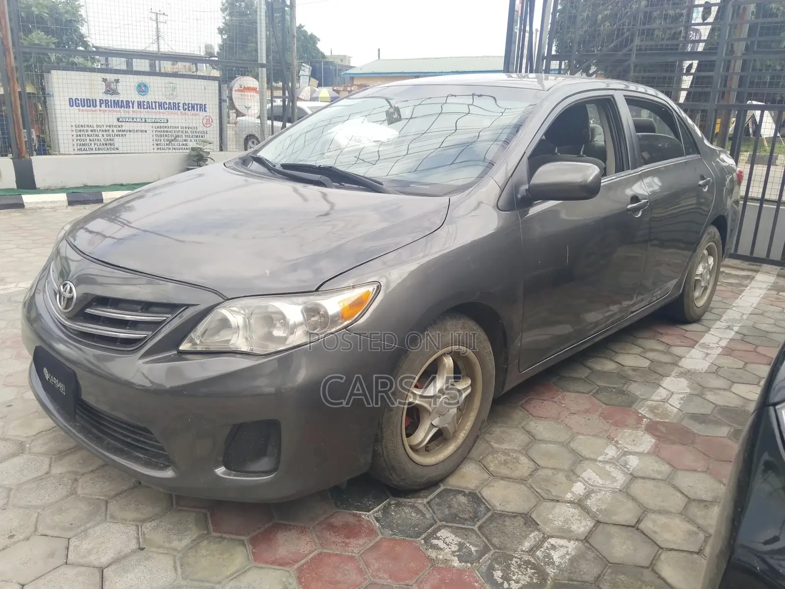 Toyota Corolla 2013 Gray