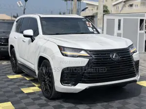 Lexus LX 600 2023 White