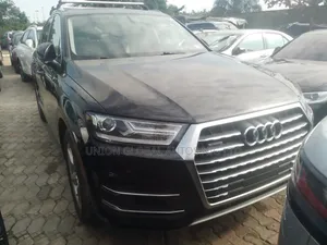 Audi Q7 2017 Black