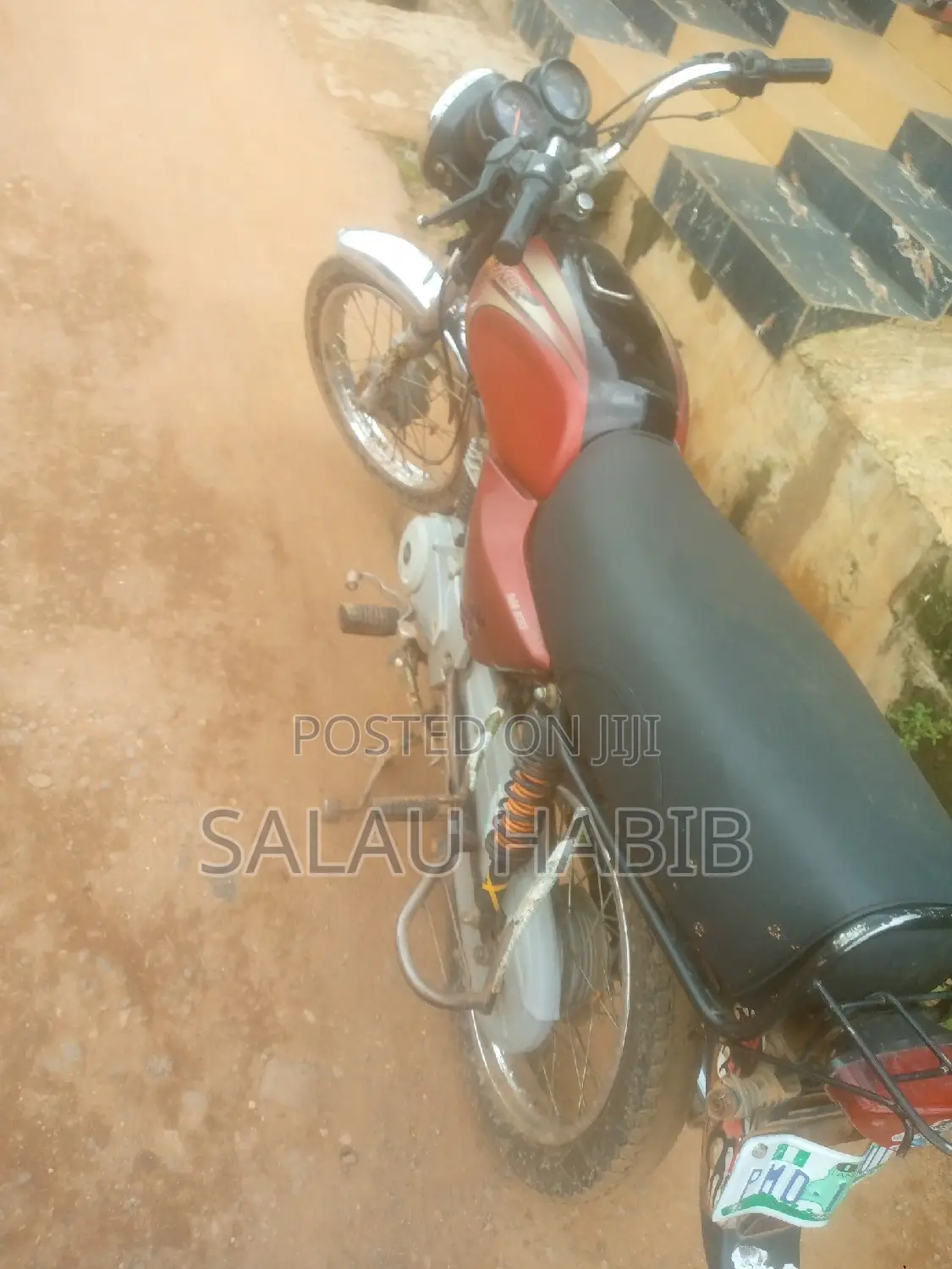 Bajaj Boxer 2025 Red