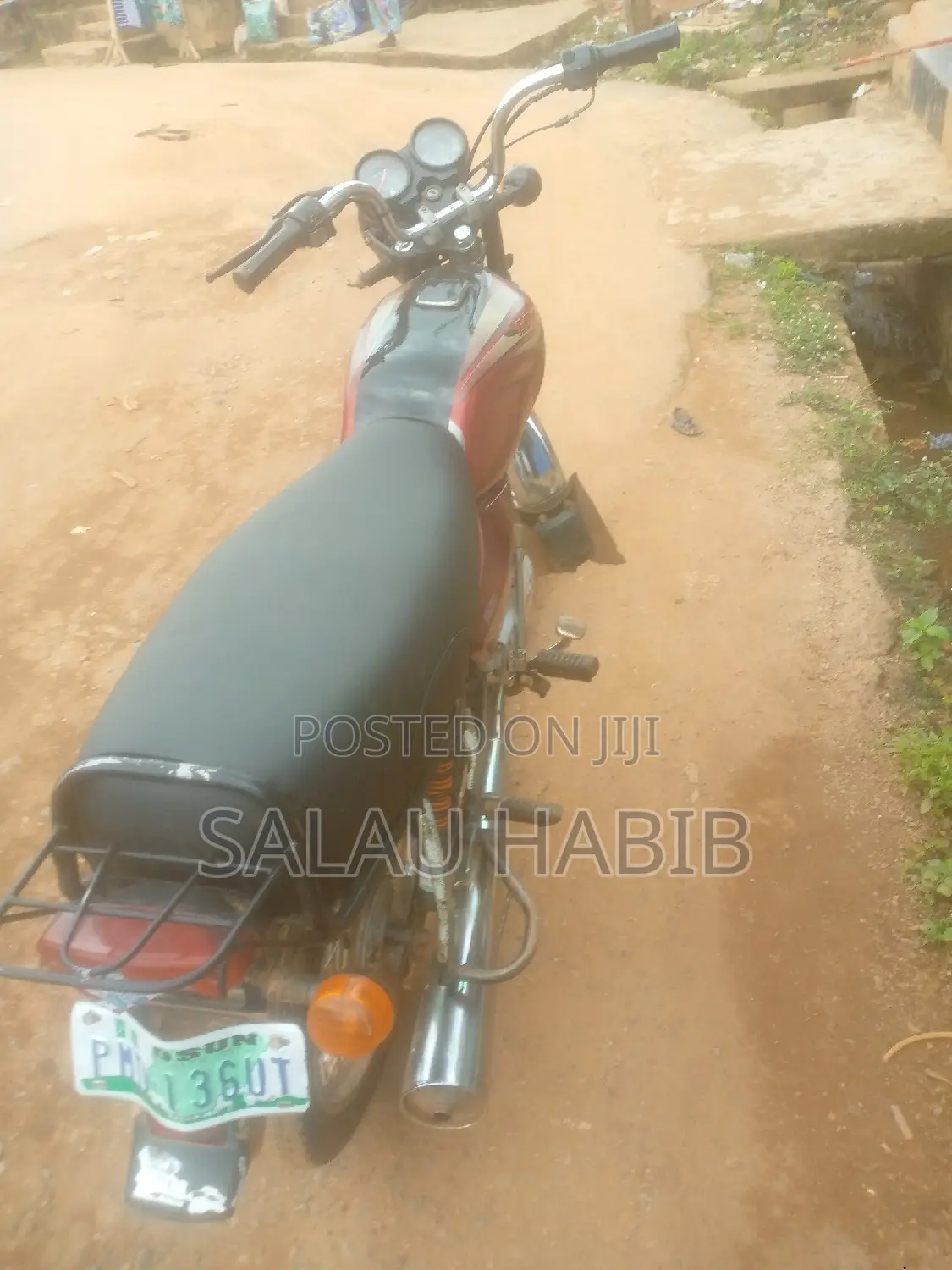 Bajaj Boxer 2025 Red
