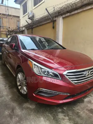 Hyundai Sonata Limited 4dr Sedan (2.4L 4cyl 6A) 2015 Red