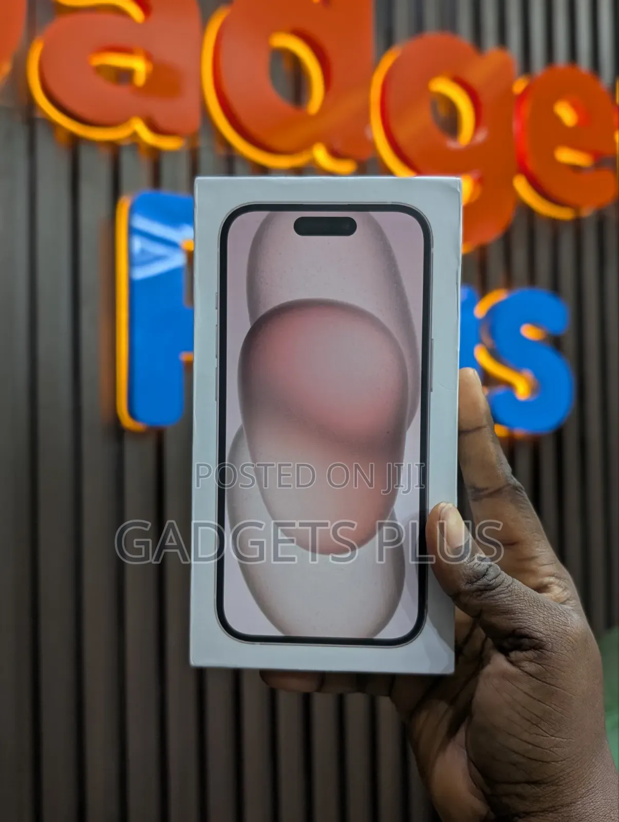 New Apple iPhone 15 128 GB Pink